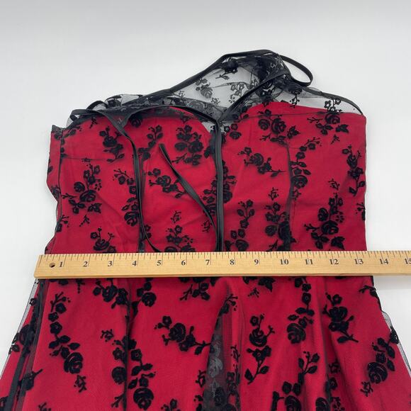 VOODOO VIXEN Better Bella Red Lace Fit Flare Dress Size S Rose Lined Cocktail - Picture 7 of 8